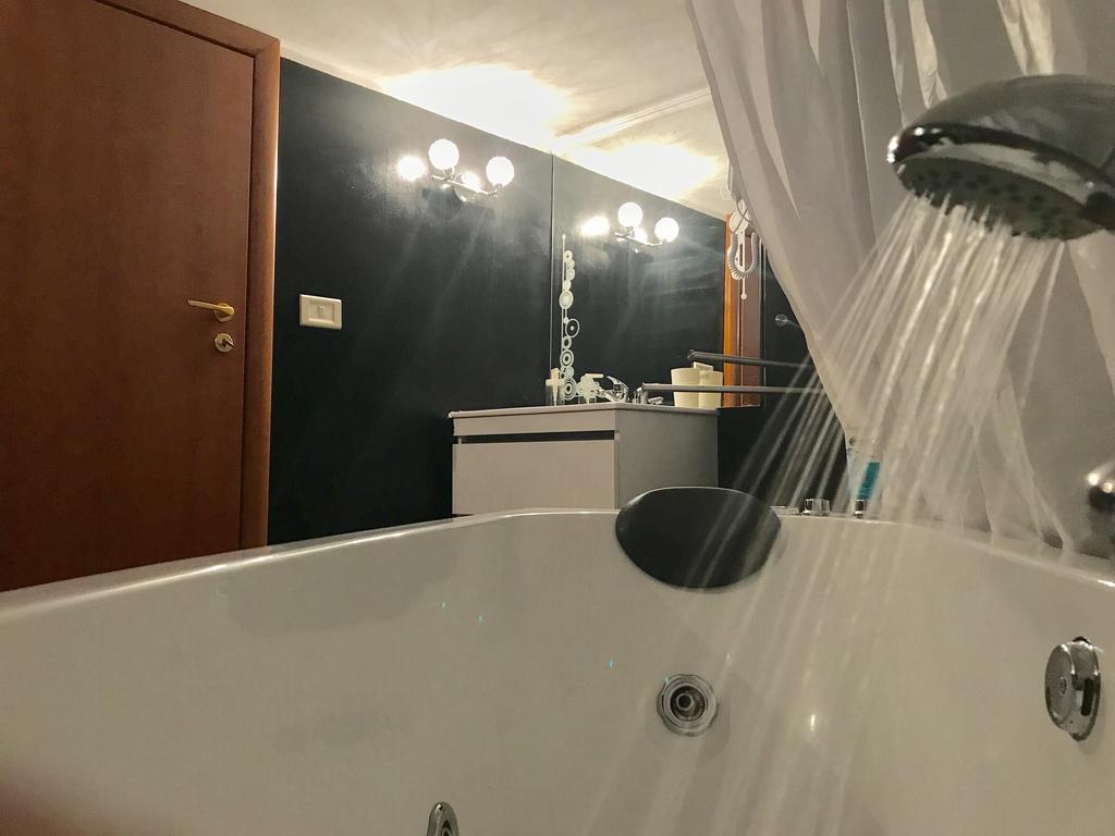 Locami Holiday&Rooms Jolanda Suite Катания Екстериор снимка