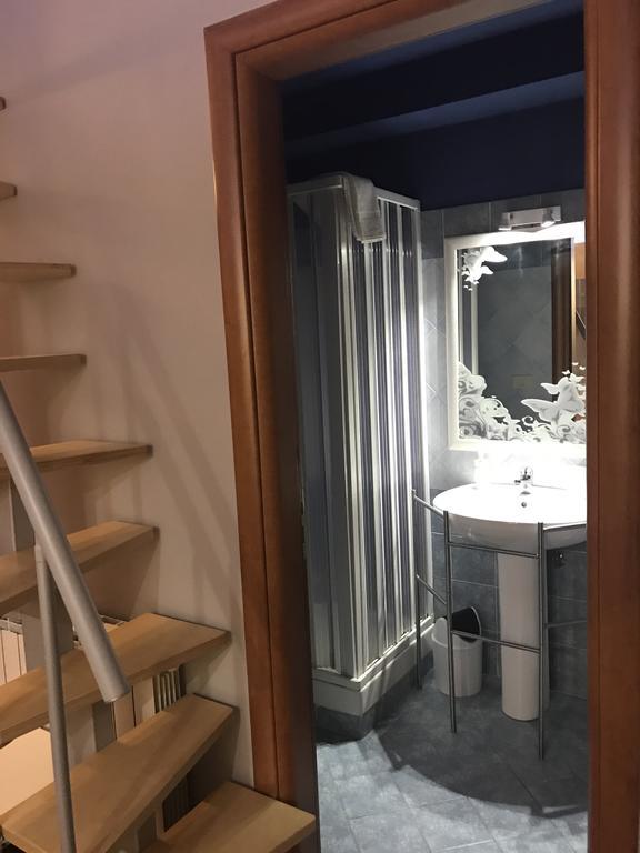 Locami Holiday&Rooms Jolanda Suite Катания Екстериор снимка